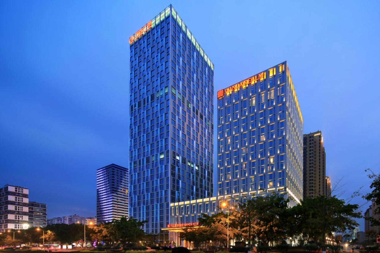 ว่านต้า เรล์ม หลิ่วโจว Hotel ภายนอก รูปภาพ